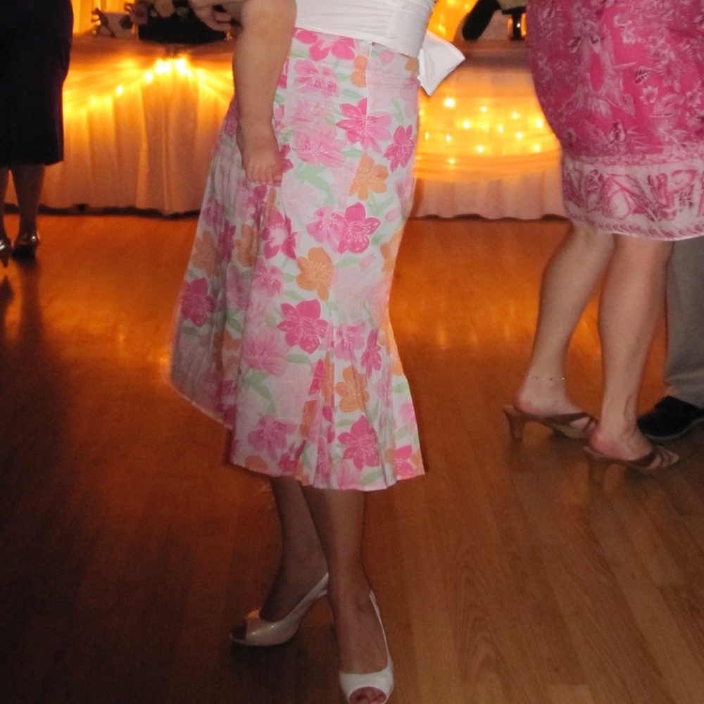 **SOLD**Beautiful Vintage Smart Set Midi Skirt